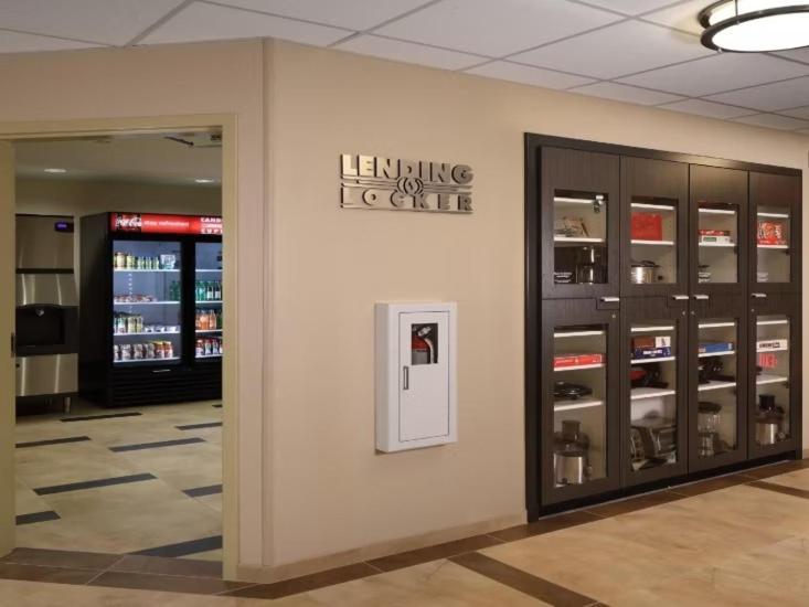 Candlewood Suites - Newark South - University Area By Ihg Экстерьер фото